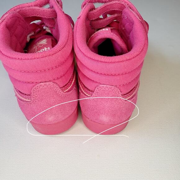 Reebok Freestyle Hightop Hot Pink Suede Trainer Sneakers Women's size 6 - Picture 5 of 9